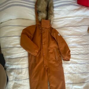 Kids’ Reima snowsuit in excellent condition. Warm, cozy and beautiful!
